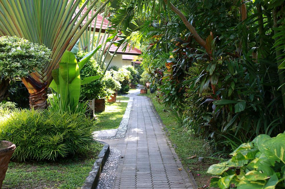 Respati Beach Hotel Sanur  Exterior photo