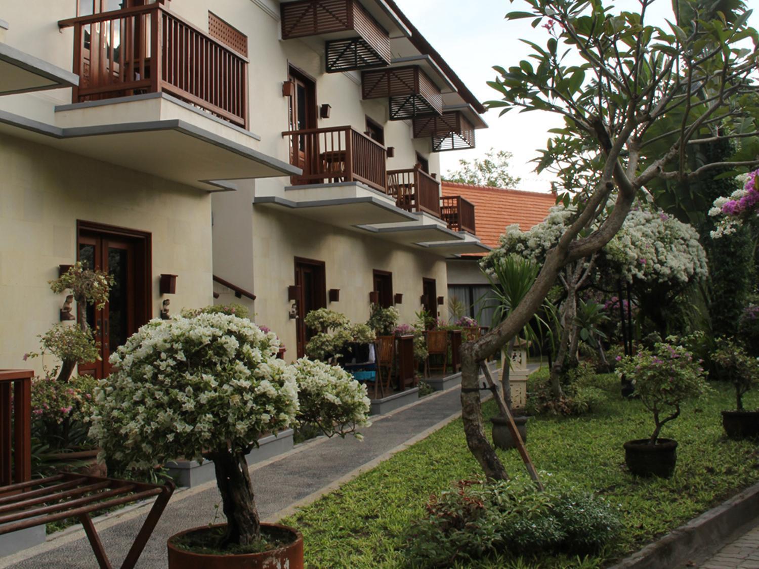 Respati Beach Hotel Sanur  Exterior photo